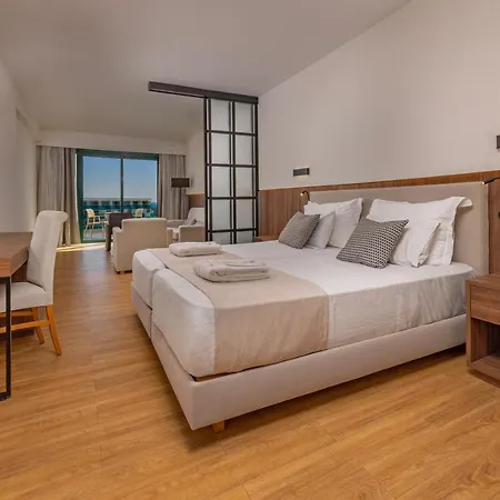 Курортный комплекс Calypso Palace 4*