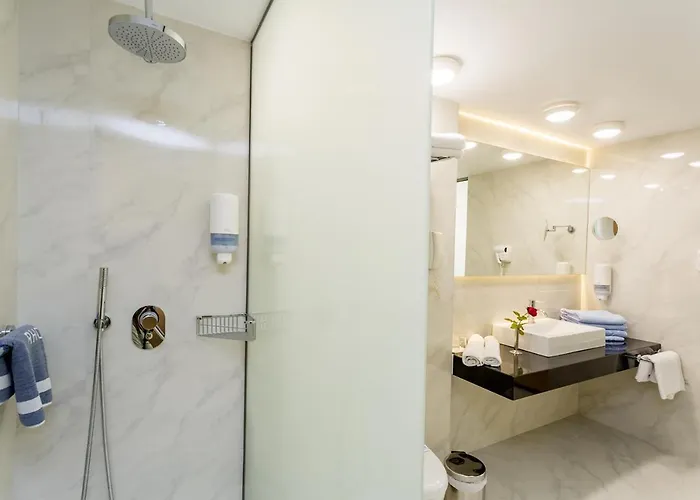 Calypso Palace Resort 4*