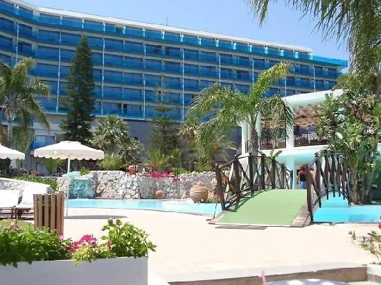 Calypso Palace منتجع