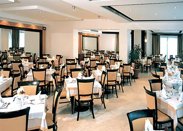 Calypso Palace منتجع