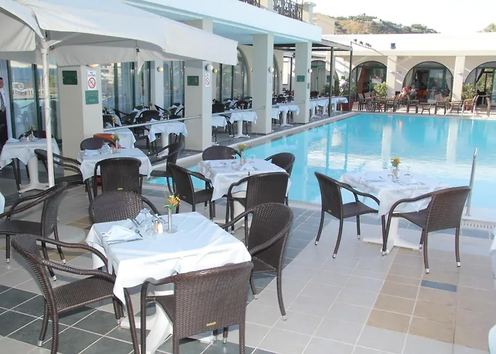 אתר נופש Calypso Palace 4*